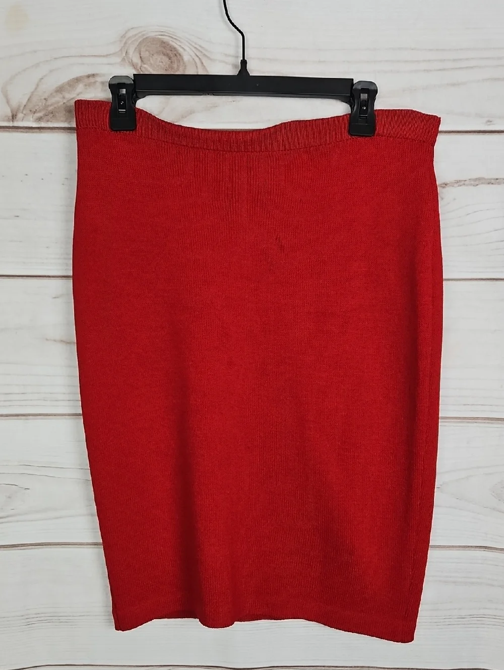 St. John Evening by Marie Gray Vintage Red Knit Pencil Skirt | Size 6 - Picture 1 of 13